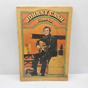 Vintage Johnny Cash Close-Up 1971 Paperback 1st Printing Scholastic Books Hudson